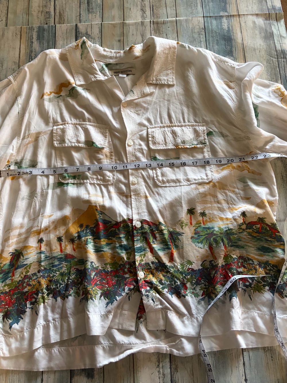 Urban Outfitters White Shirt with Green and Tan Brushstroke Print - Picture 4 of 5